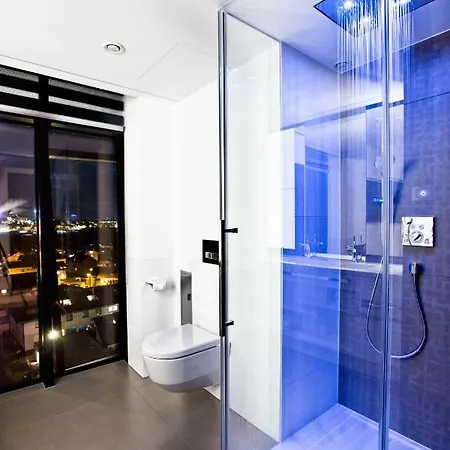 Cool Mama Hotel *